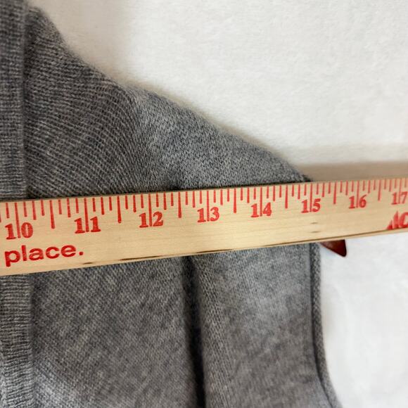 Barney’s XS Cashmere Heather Gray Sleeveless Sweater Cardigan Waterfall‎ Neutral - Picture 7 of 9